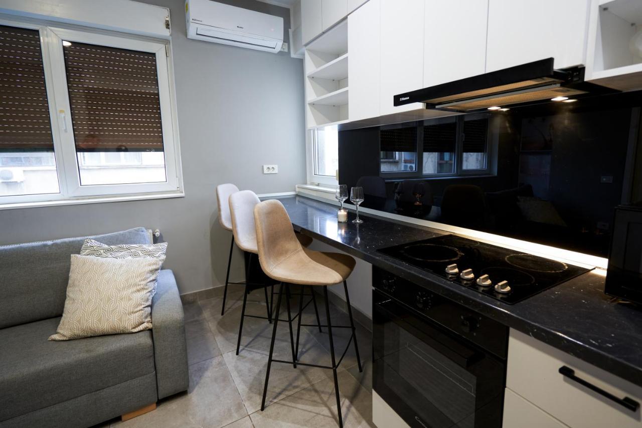 Minimalist Design Apartament In Magheru Bucareste Exterior foto