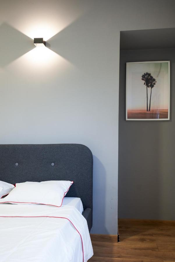 Minimalist Design Apartament In Magheru Bucareste Exterior foto